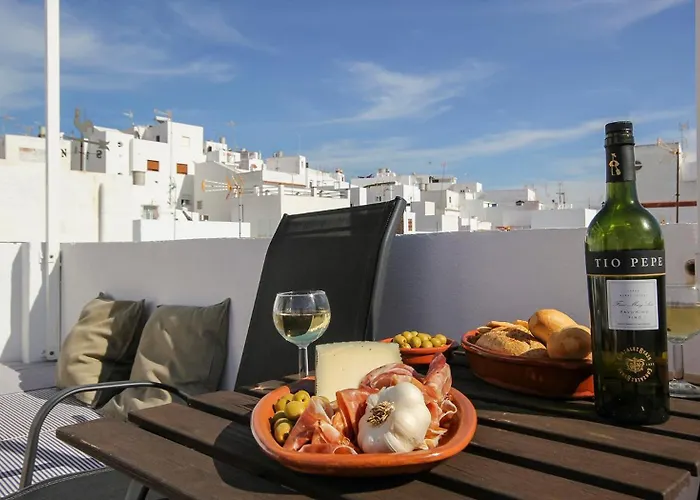 Extramuros Town House With Roof Terrace And Sea View In The Center Of Conil