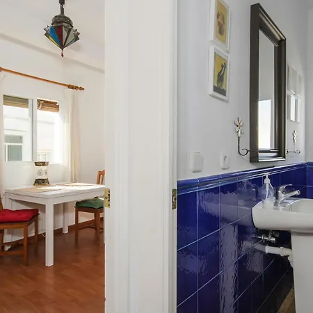 Extramuros Town House With Roof Terrace And Sea View In The Center Of Conil