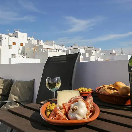 Extramuros Town House With Roof Terrace And Sea View In The Center Of Conil